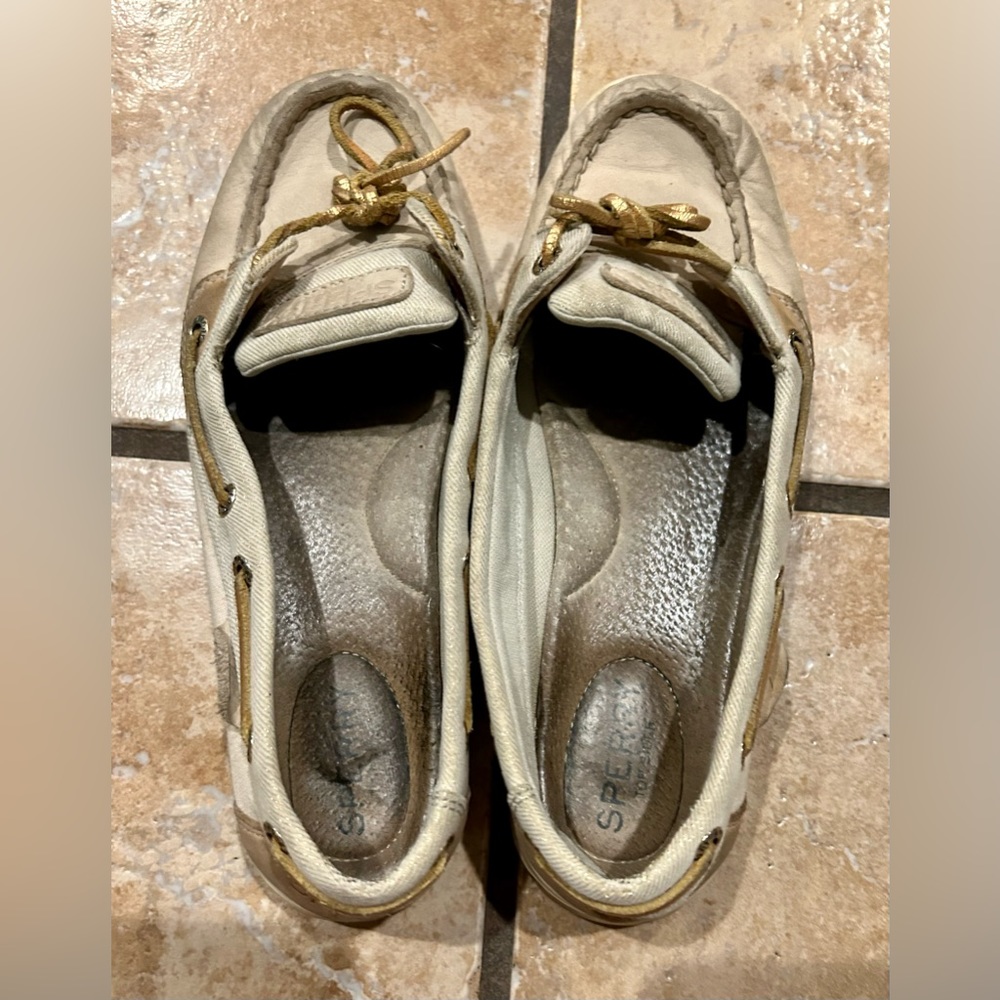 SOLD!Sperry Angelfish Women’s Shoes-Fair condition-will take offers!